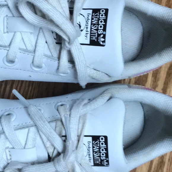Adidas Stan Smith Shoes - Picture 2 of 6